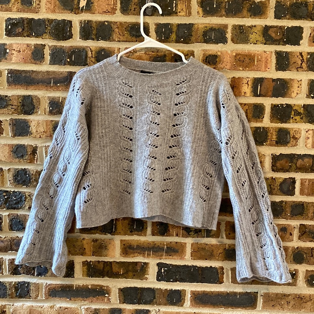 AQUA 100% cashmere cable knit bell-sleeved cropped sweater, Women’s sized Small